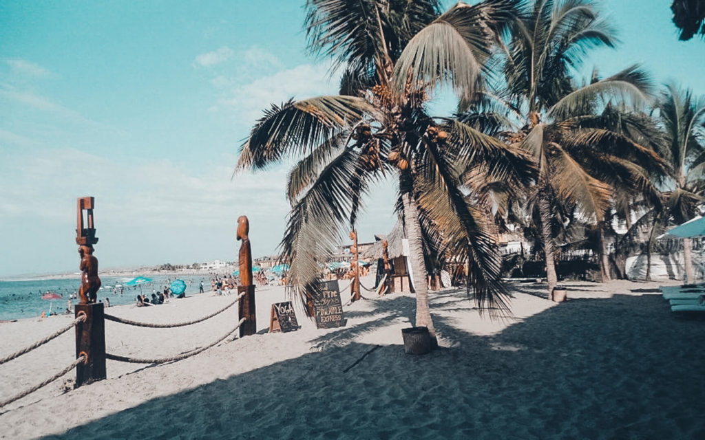 mancora beach peru